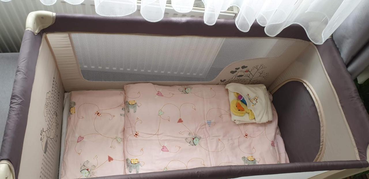 Laura'S Apartment Κάρλοβι Βάρι Εξωτερικό φωτογραφία